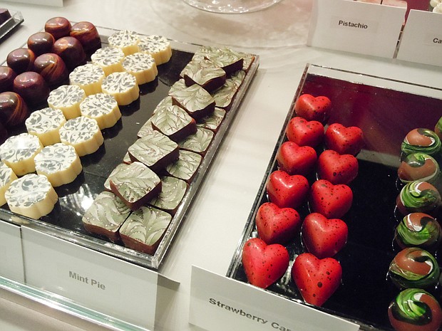 Treats from Le Macaron bring a stylish flair to Valentine's Day.