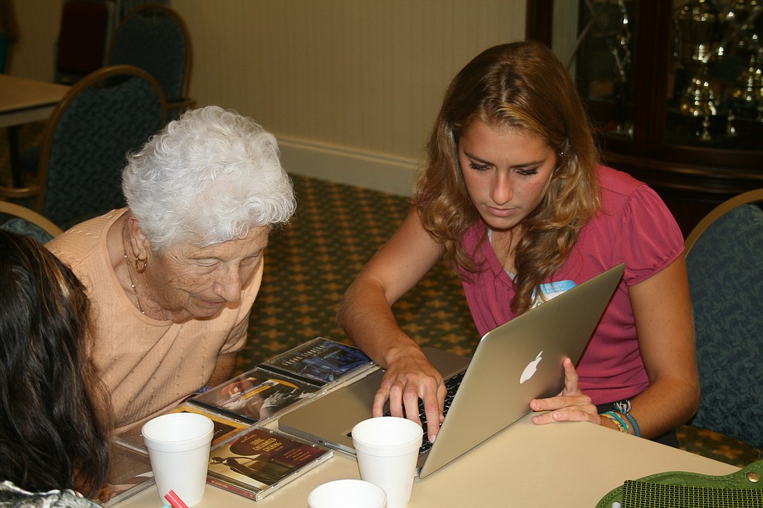 Rollins College freshmen donated their time to Mayflower Retirement Community.