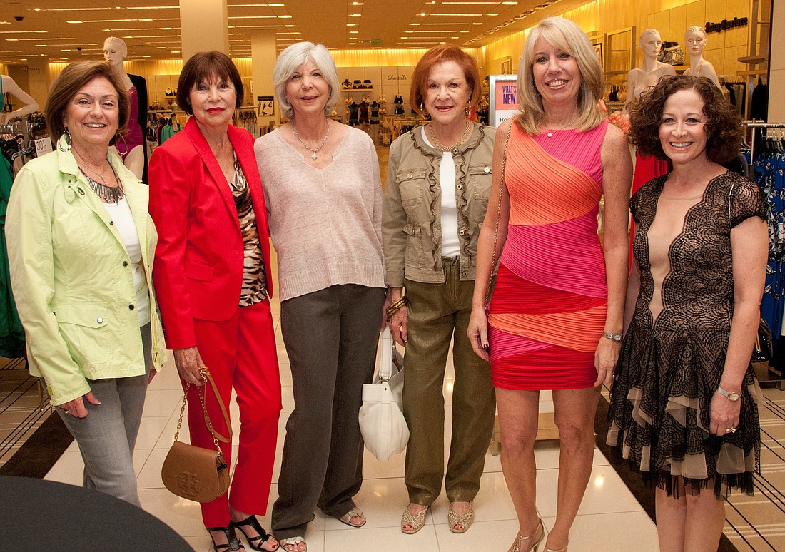 Over 100 women gathered at Bloomingdales on March 8th for the Jewish Pavilion fashion show at Bloomingdales where Karen Selznick was honored for her compassionate volunteer work.
