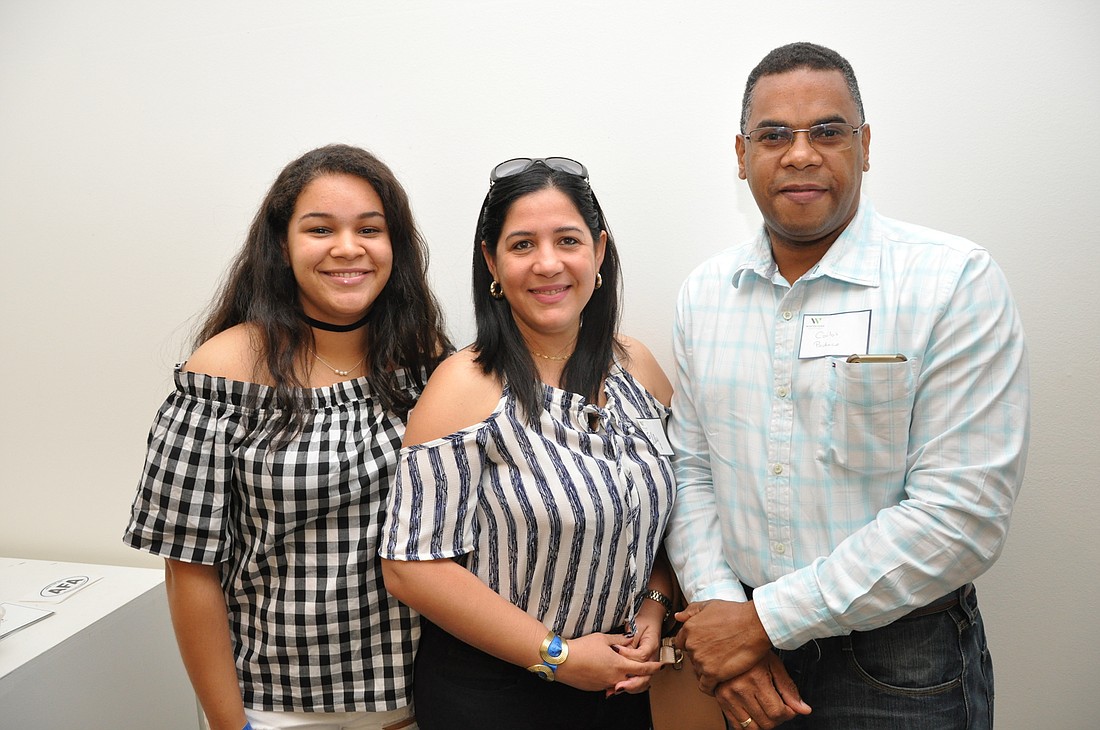Karla, Elly and Carlos Pacheco from the Dominican Republic came to the breakfast event to network and take advantage of various resources.