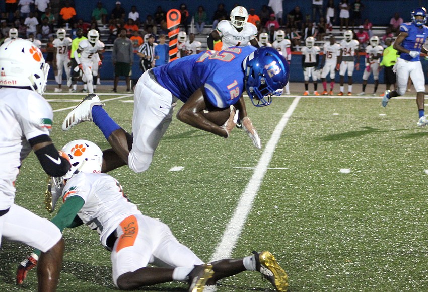 West Orange football stumbles against Jones, Observer Preps