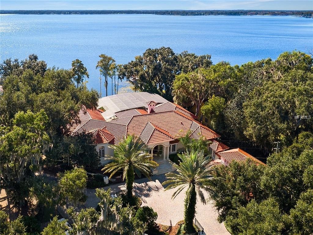 This Aladar on Lake Butler home, at 1004 W. Second Ave., Windermere, sold Feb. 22, for $2.275 million. Photo from fanniehillman.com.
