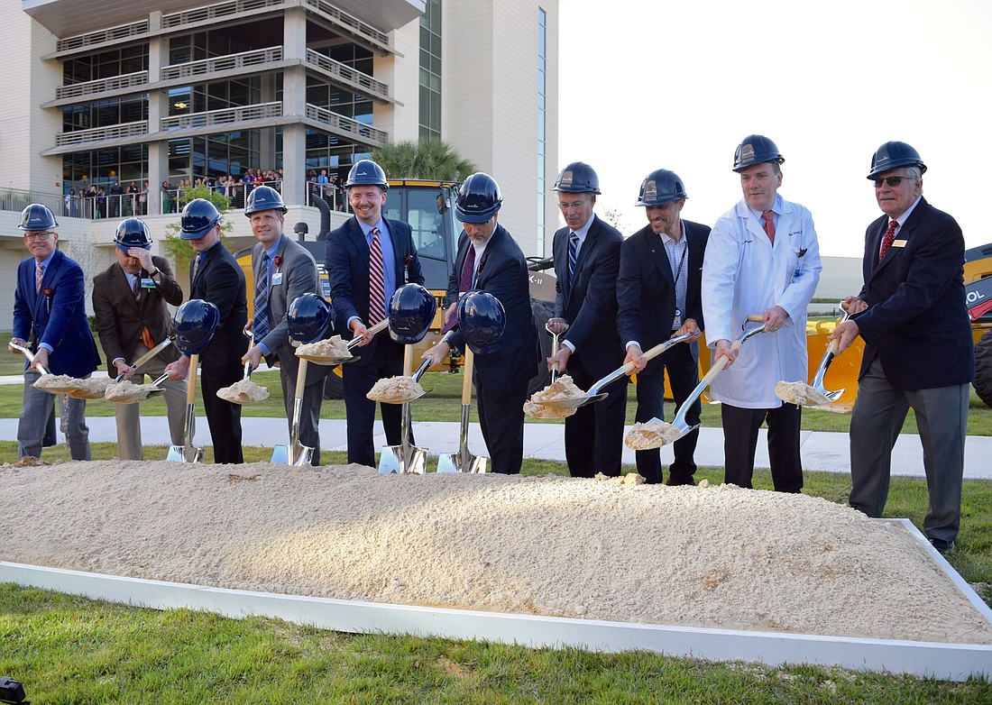 AdventHealth and city of Winter Garden staff came together to symbolically break ground on AdventHealthâ€™s new, 100-bed inpatient pavilion.