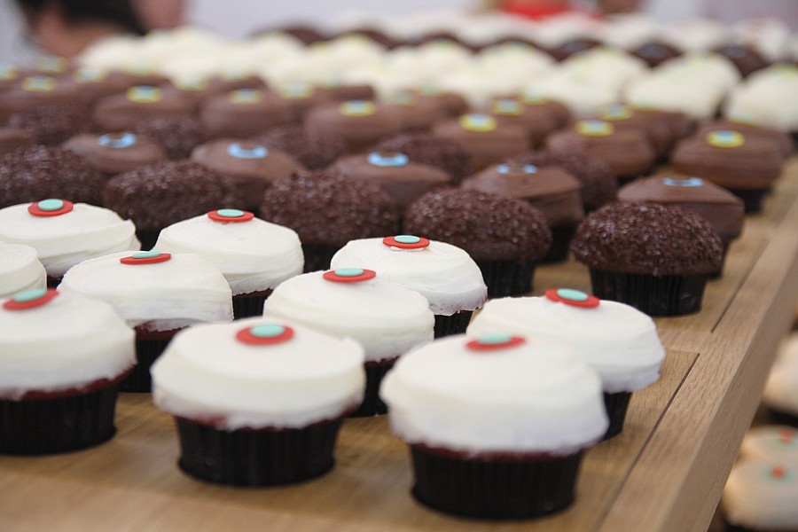 Sprinkles cupcake bakery opens Sunday at Disney Springs