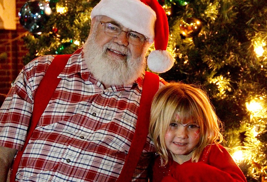 West Orange Times & Observer Photo Aleah Vendel, 6, got a picture