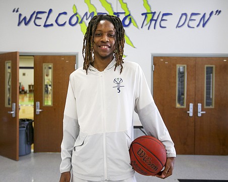 Ocoee High honors Grant Riller with jersey retirement ceremony