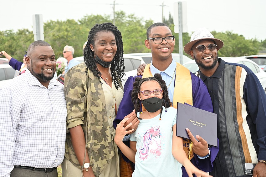 Graduate Jaylen Edwards and family.