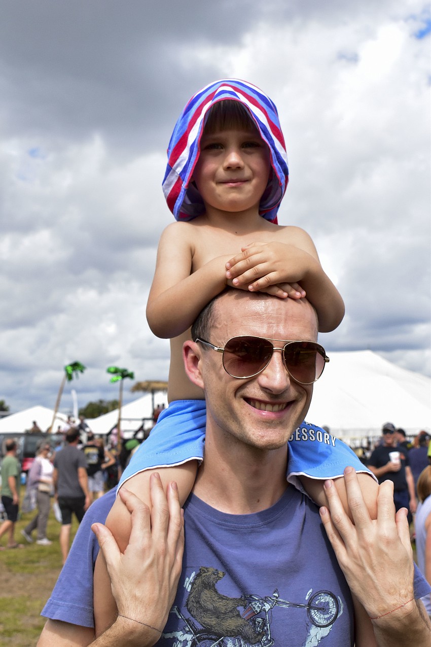 Evgeny and Mir, 4, Bondarenko