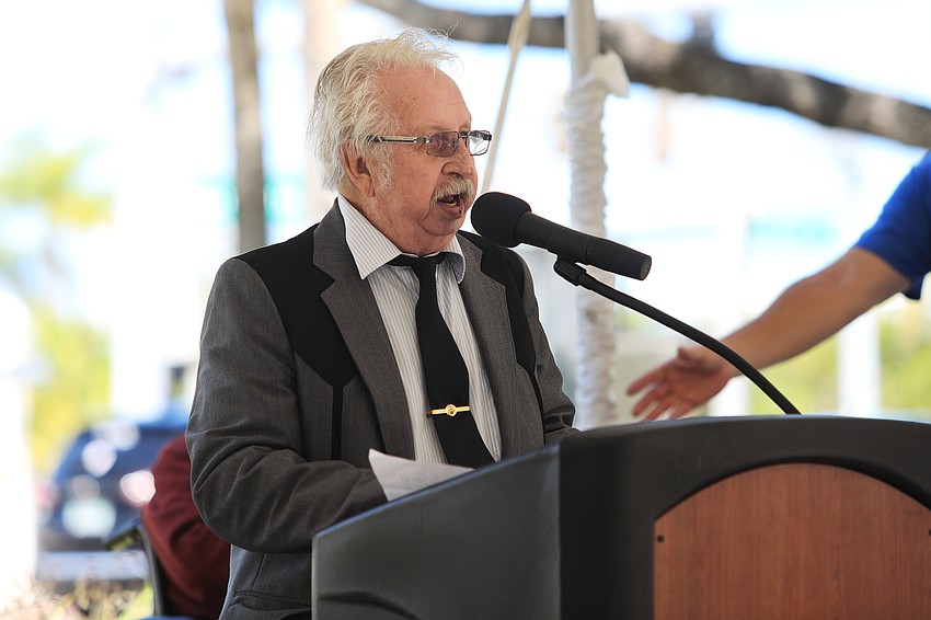Sonny Bywaters of American Legion Post 30 leads the ceremony.
