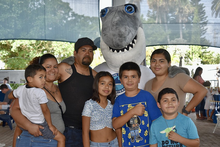 Eliah, Jennifer, Rafael, Nayomi, Ayden, Joziah and Avriel Garcia