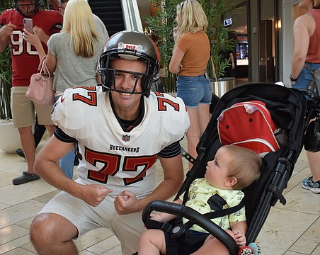 Original Buccaneers 'crew' member honored by the team