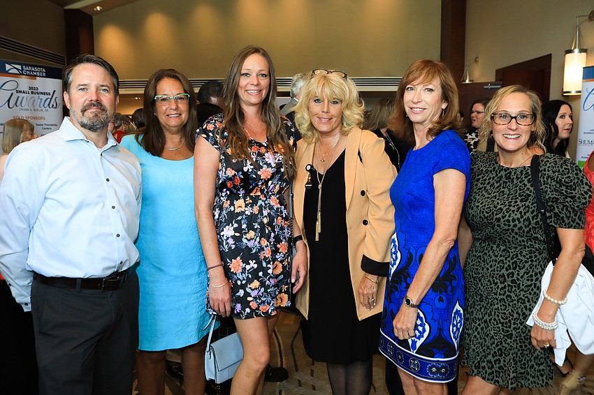 Brian Bourdeaux, Mary Beth Lovetri, Stephanie Reeder, Rhonda Rusch, Kim Fast and Mary Mather with finalist group 360 Orthopedics