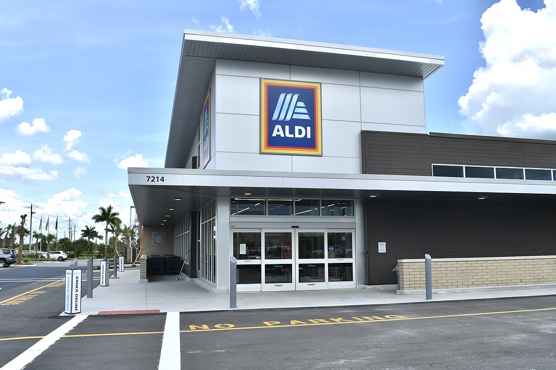 The new Aldi store is located at 7214 University Parkway didn&#39;t open as expected on Thursday.