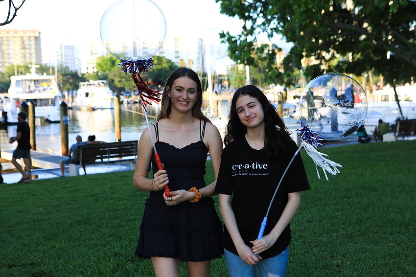 Sofia and Natalia Vuckovic