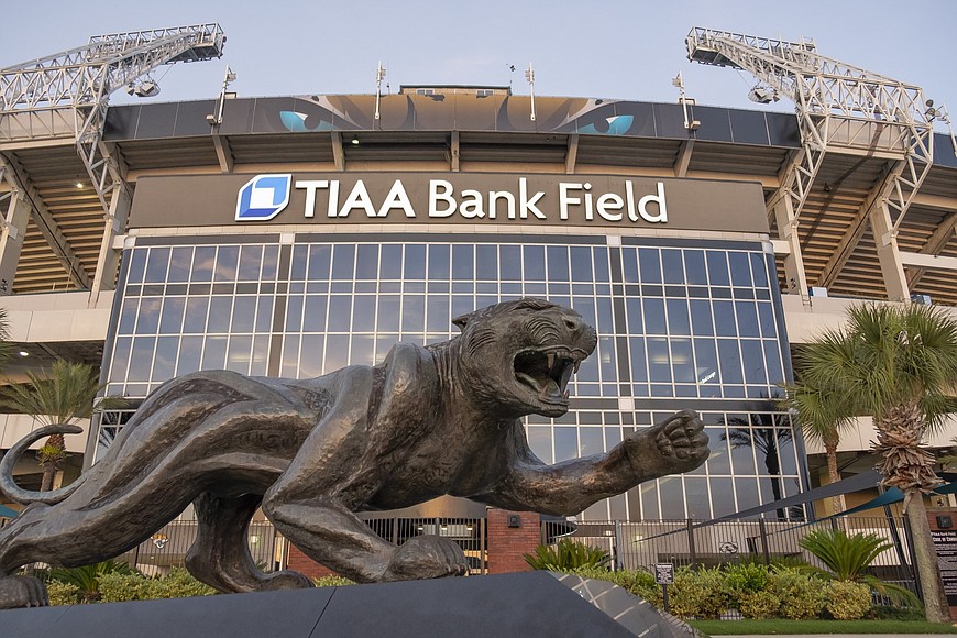 jacksonville jaguars statue