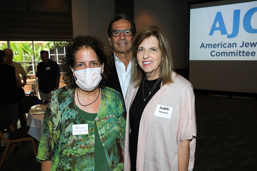 Maria Leonardo with Louis and Judith Schwartz