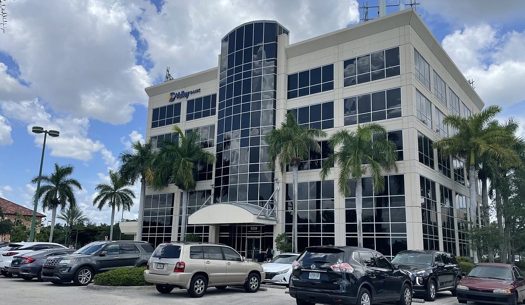 Fort Myers office building sells to Sarasota investor for 10.25