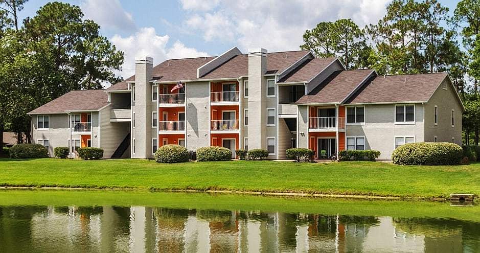 Victoria at Orange Park apartments sold July 27 for $56.15 million, 51.3% more than in 2020.