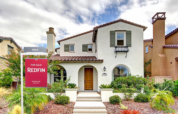 Redfin&#39;s iBuying program that allows home sellers to get a cash offer on a home, launches in Florida. (Courtesy photo)