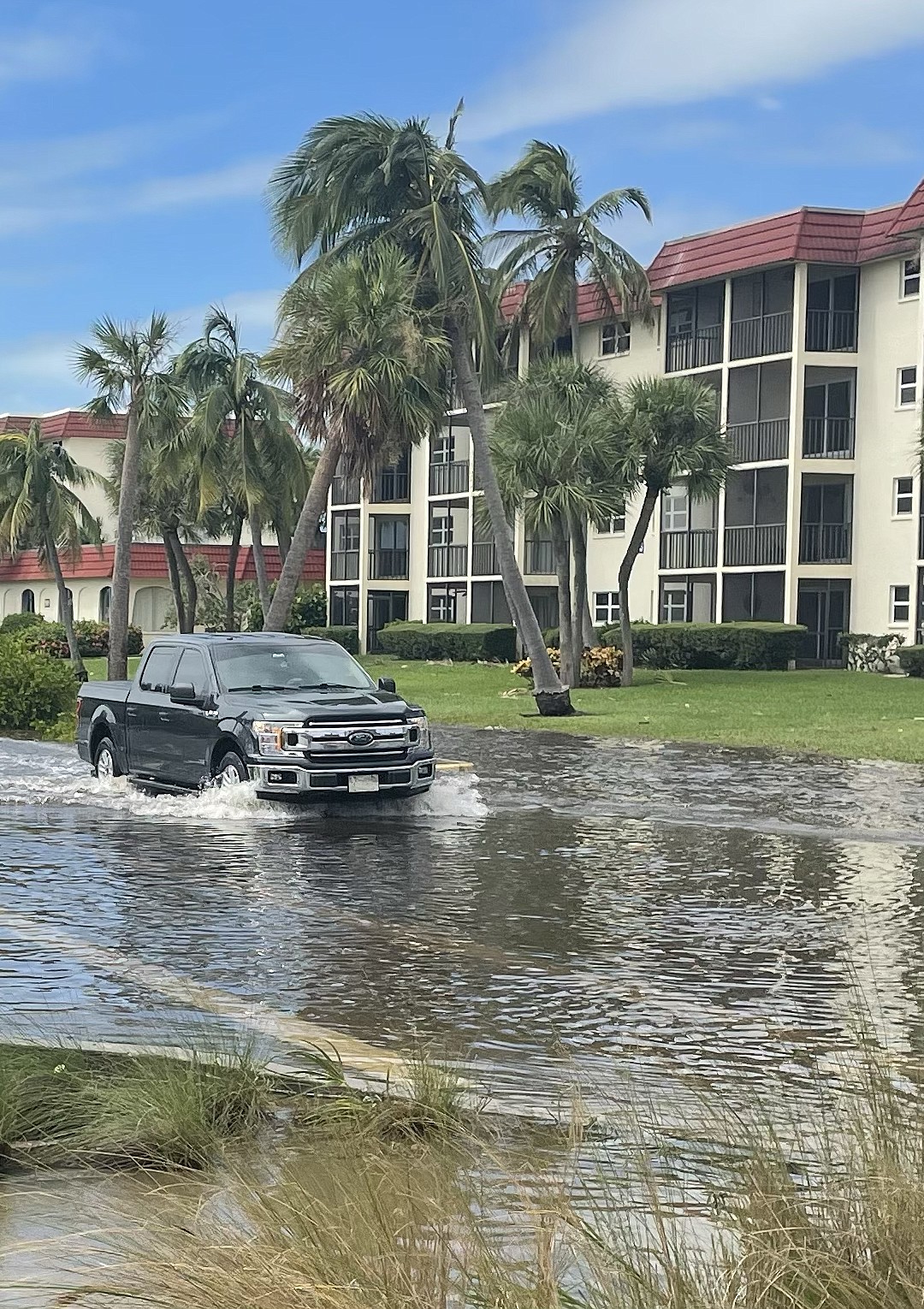 Siesta Key Battered But Not Broken After Hurricane Ian | Your Observer