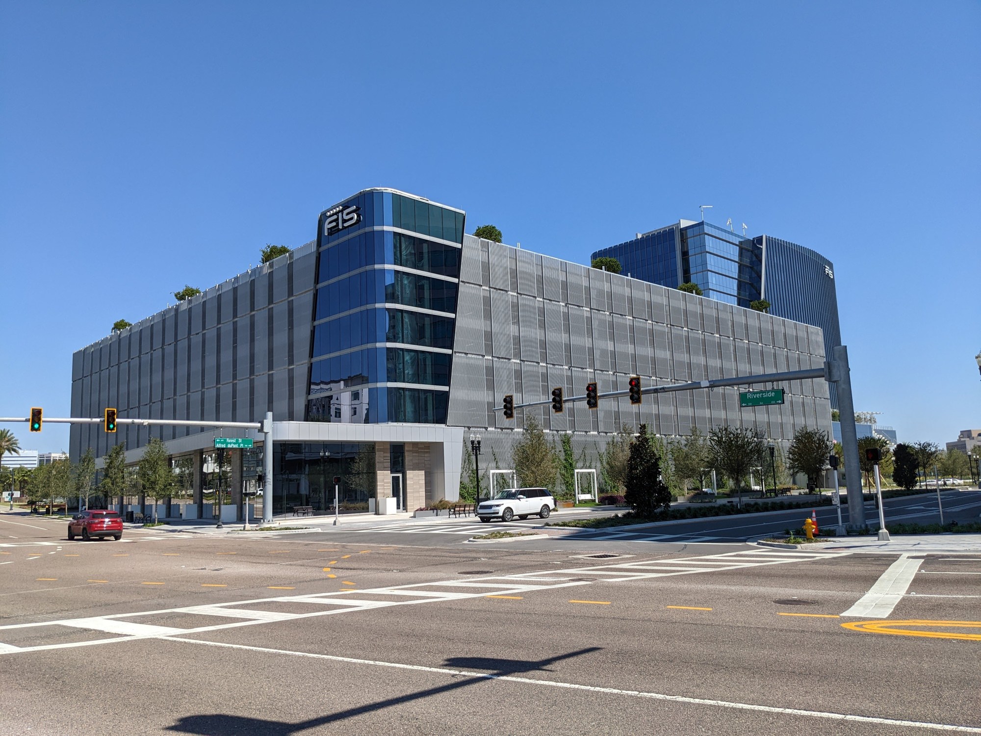 FIS cuts the ribbon on new $156 million headquarters in Riverside | Jax ...