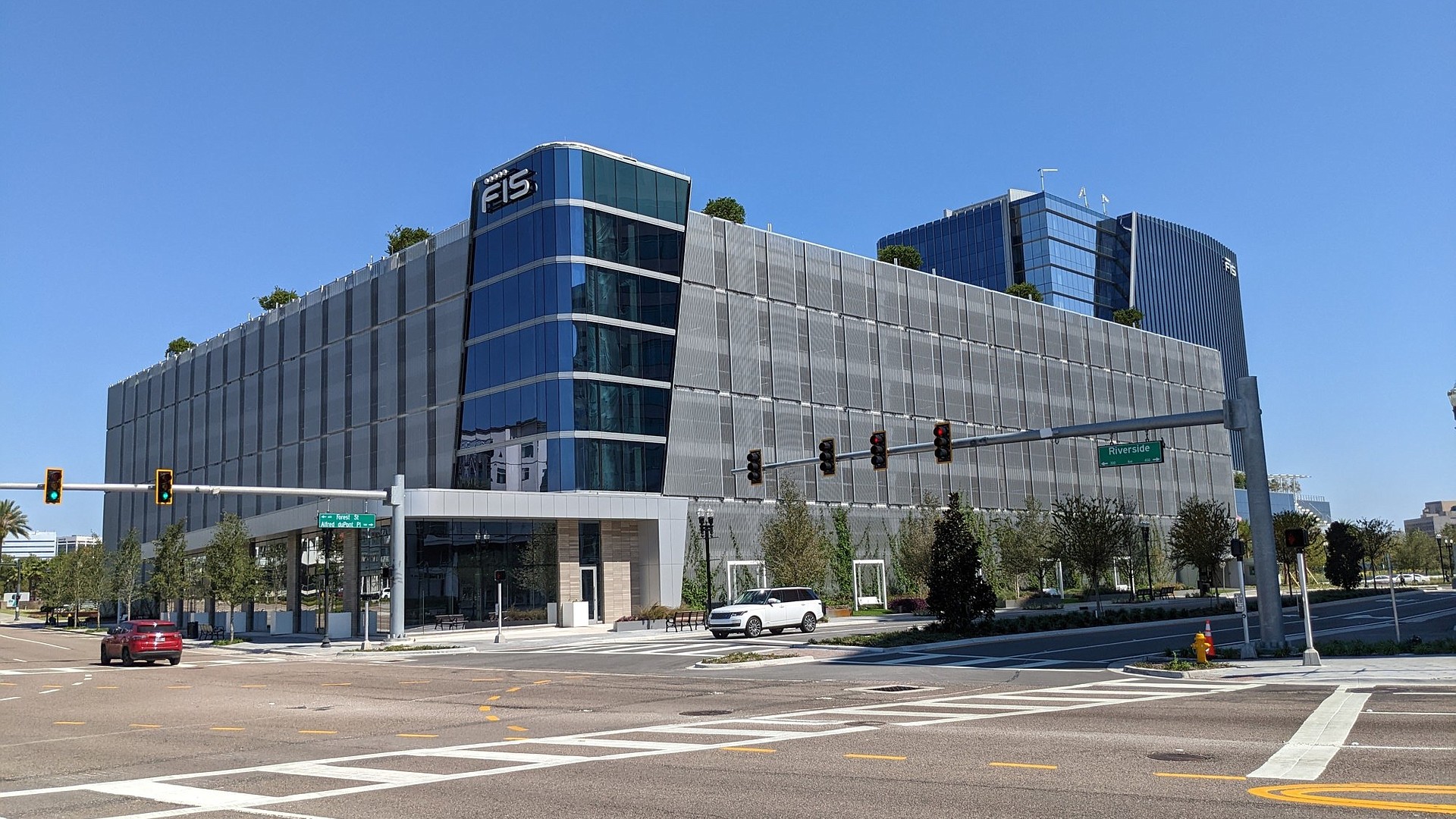 FIS cuts the ribbon on new $156 million headquarters in Riverside | Jax ...