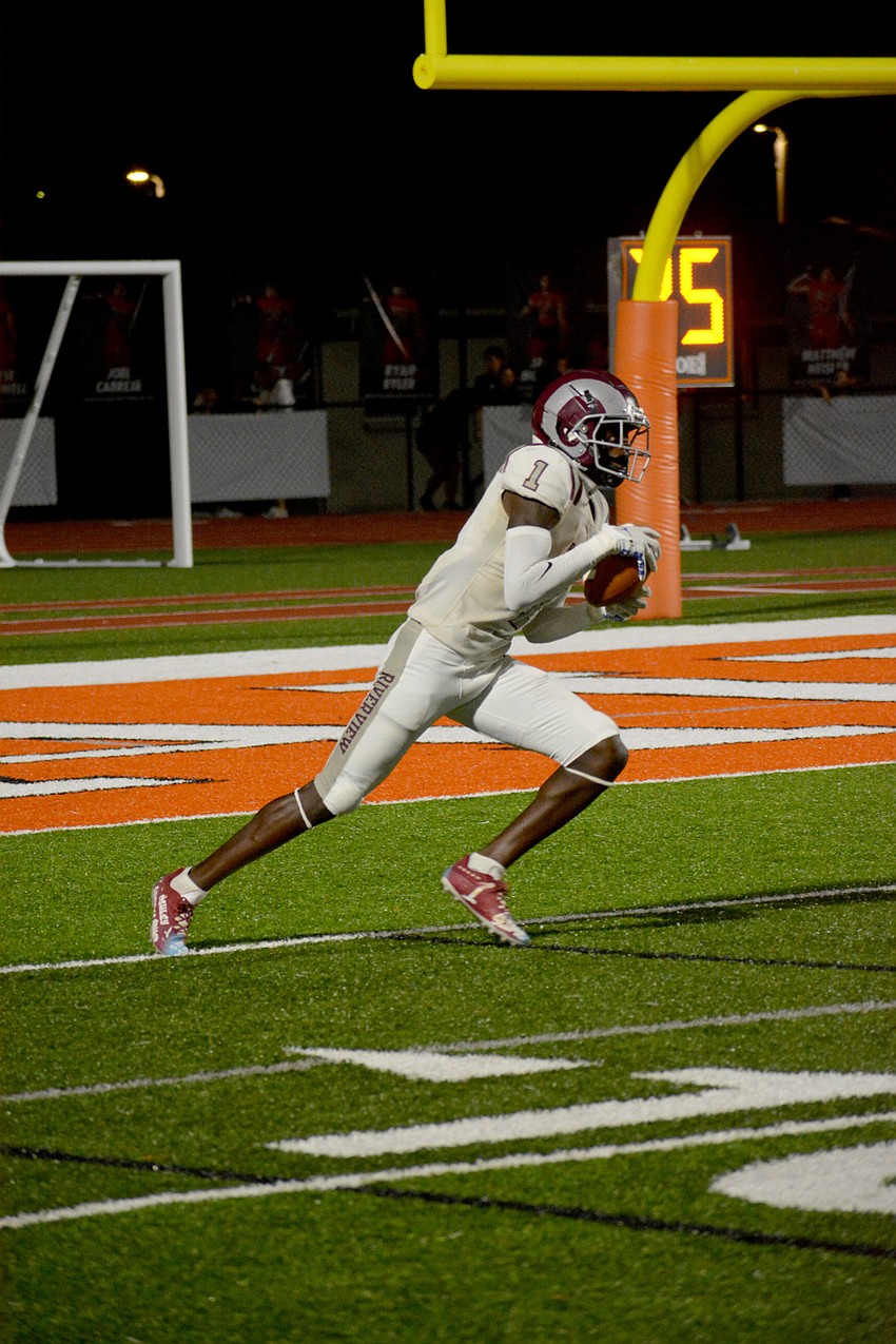 Charles Lester III is a five-star weapon for the Rams.