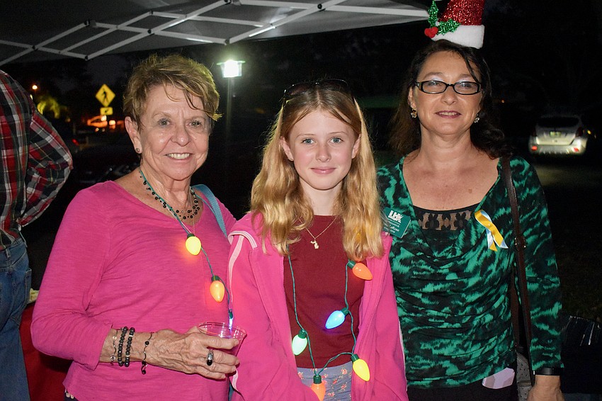 Carol Peschel, Dorothy Peschel and Irina LaRose