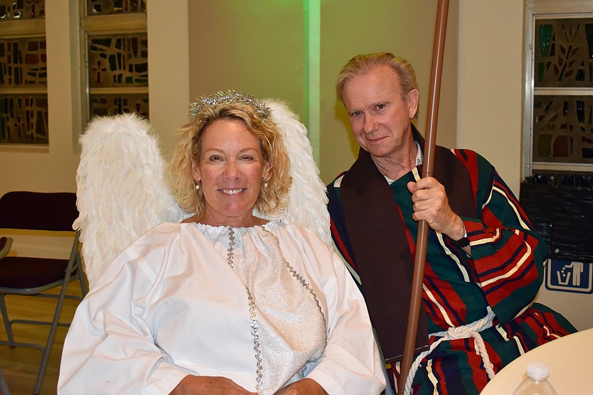 Sandi Love and husband David Lawrence watiing for the live nativity to start.