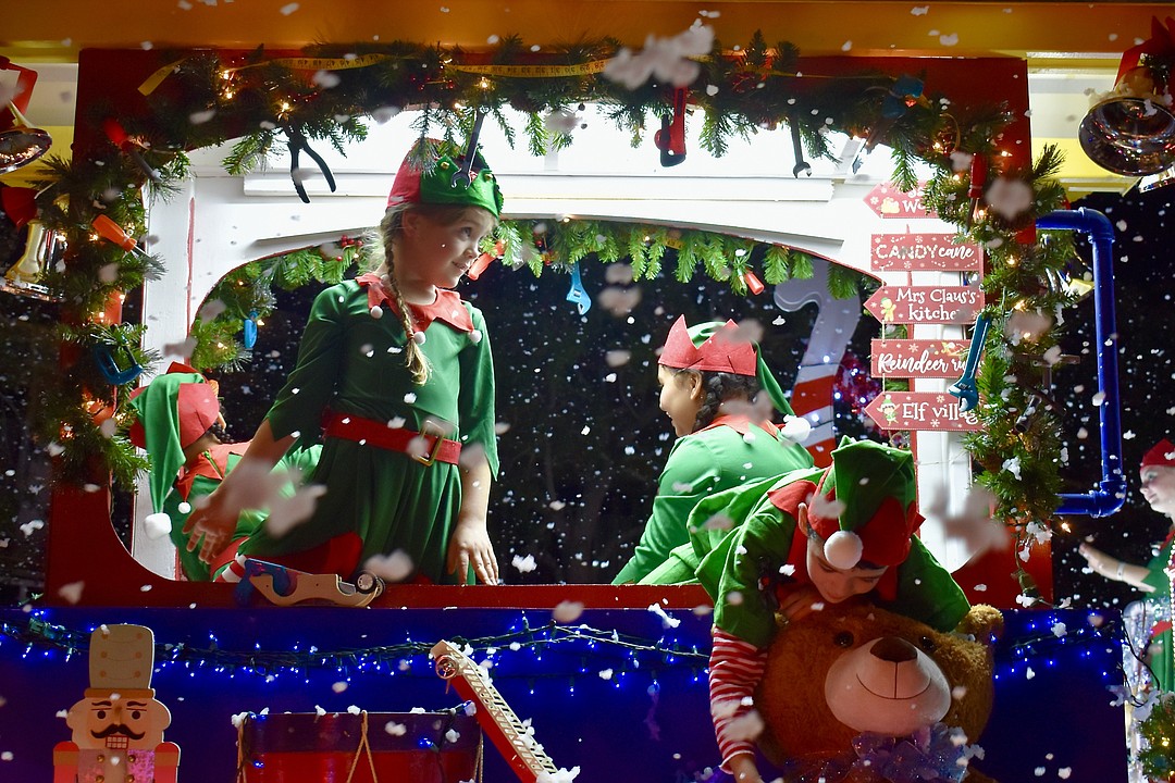 Sarasota Holiday Parade brought a winter wonderland to Main Street