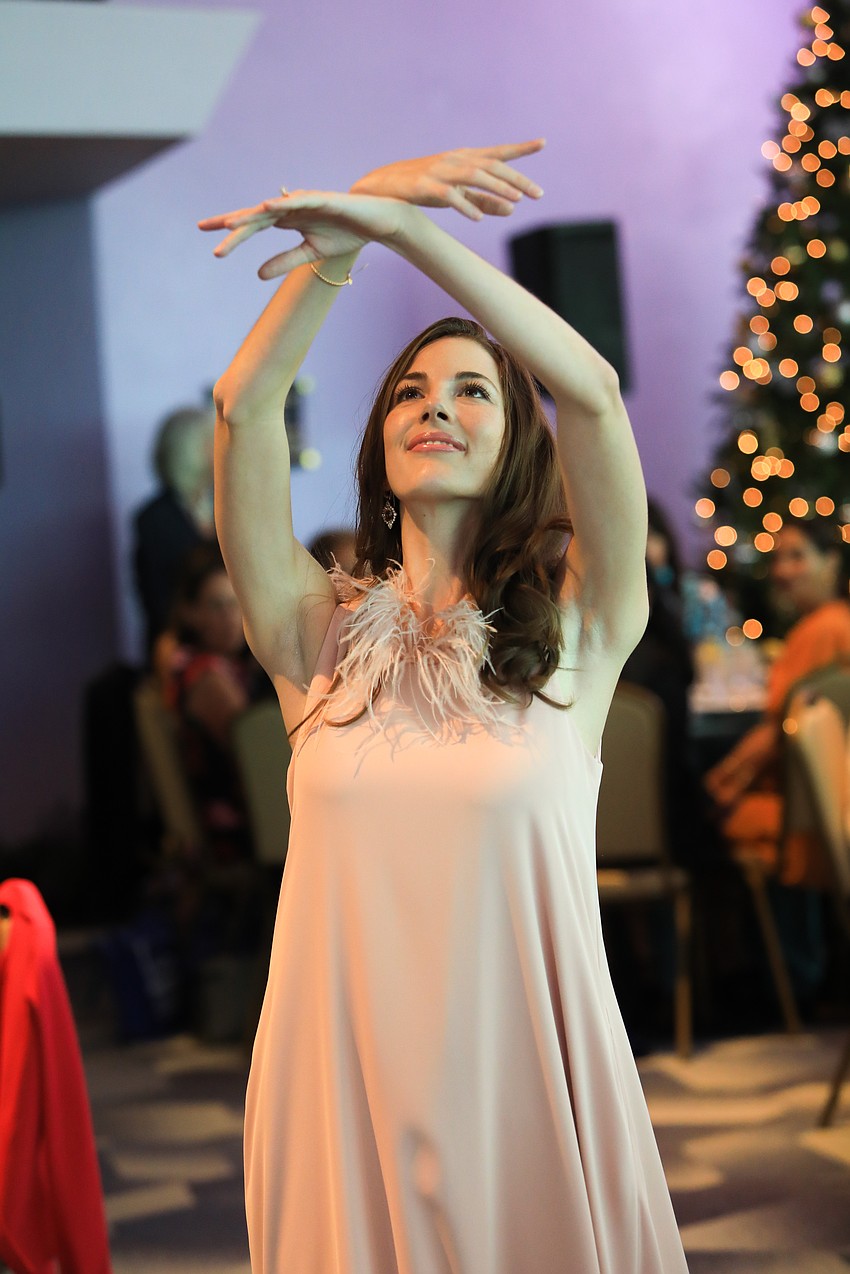 Sara Kravitz dances in the first performance of the show.