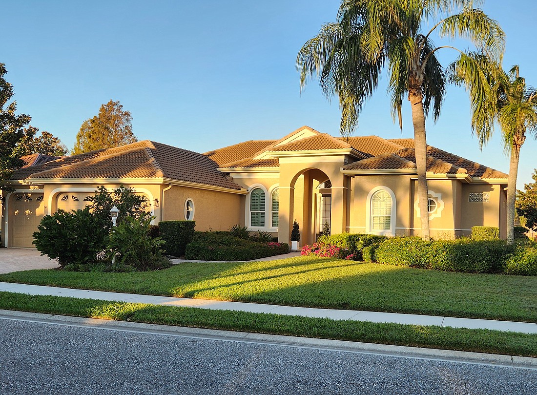 Sarasota's single-family home market has stayed strong despite pressure from increasing mortgage rates.