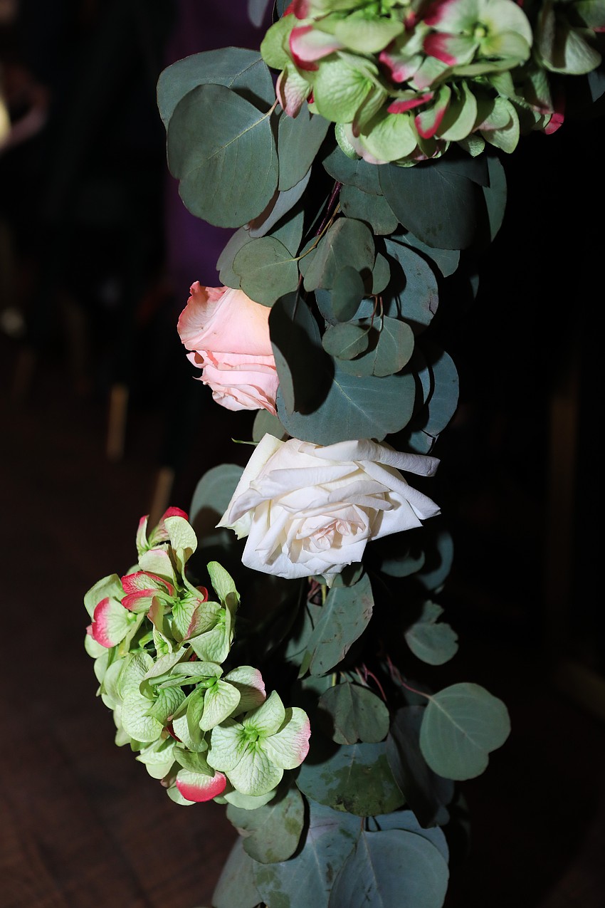 The night boasted plenty of environmental decor.