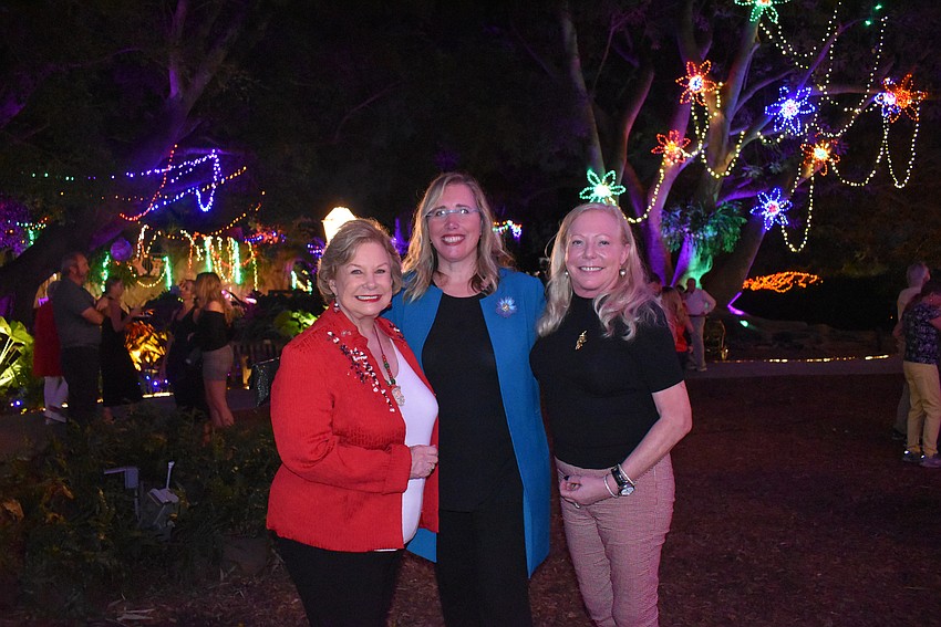Linda Carson, Jennifer Rominiecki and Marianne McComb