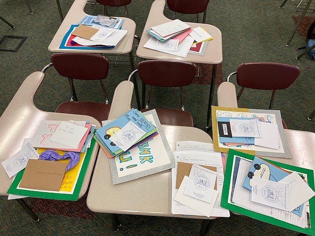 Riverview High School students get crafty with their cards.