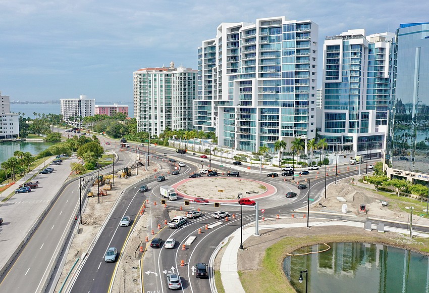 With Gulfstream roundabout open, Sarasota adds another circle to