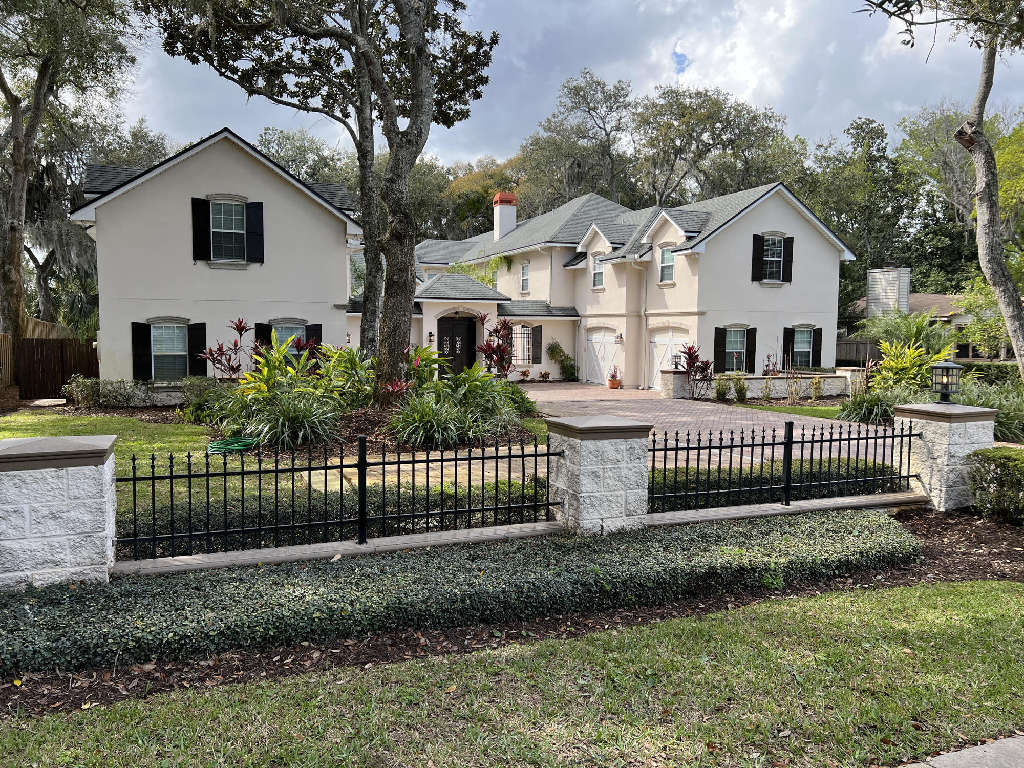 Fired JEA CEO Aaron Zahn sold his Jacksonville home.