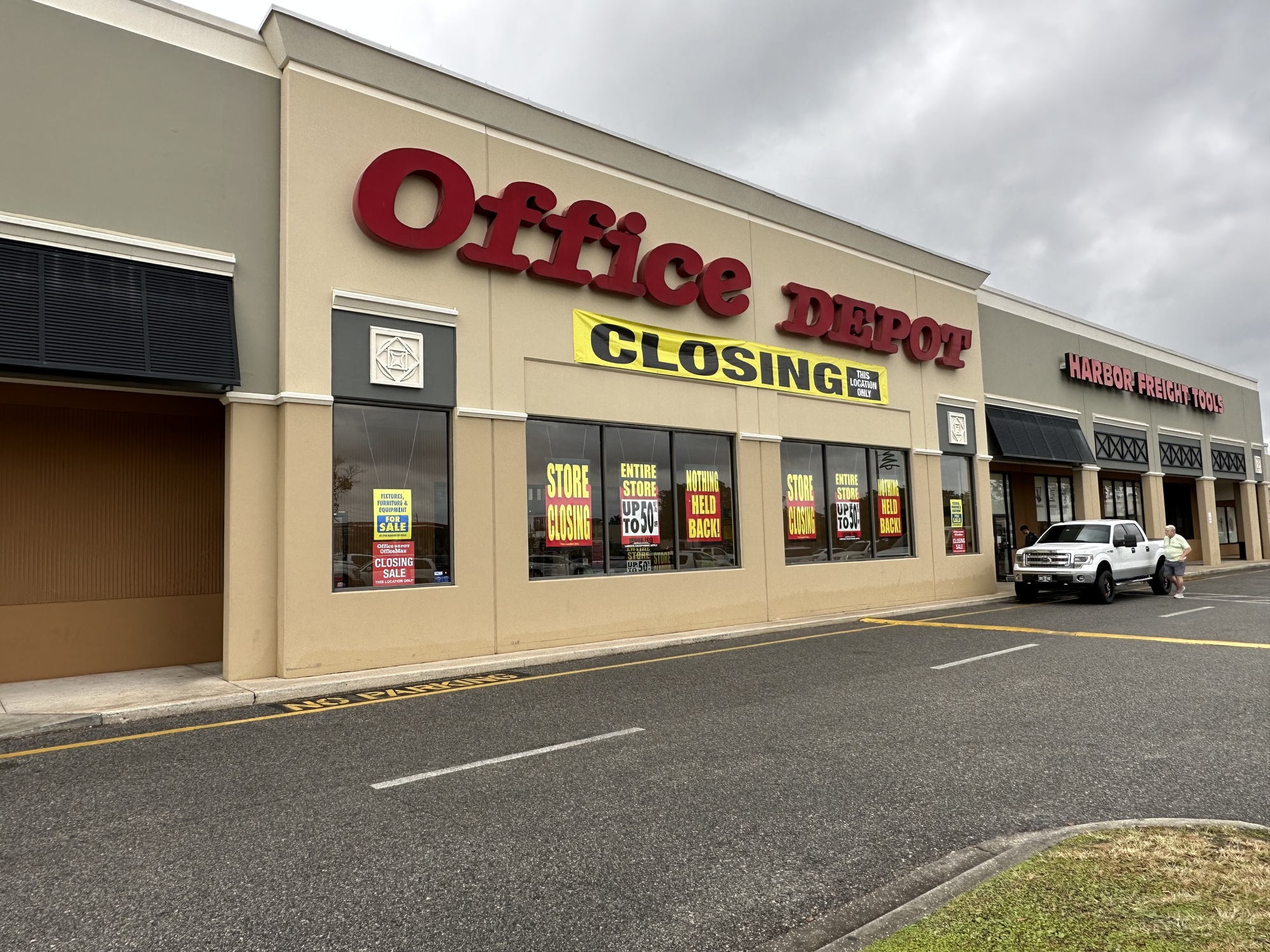 Office Depot is closing its store in the Crossroads Square shopping center at 8102 Blanding Blvd., north of Interstate 295.