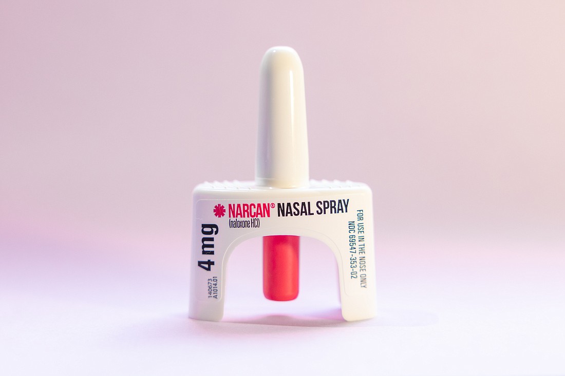 Narcan nasal spray. Stock photo by Hanson - stock.adobe.com