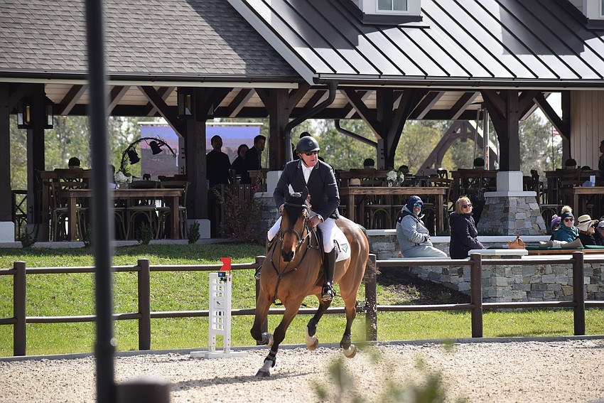 Scott Keach couldn't finish a clean run aboard Cencorinue PS.