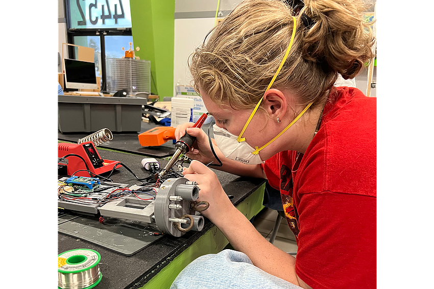 Kathleen Cravens is a student member of The Rocketry Club at Suncoast Science Center/Faulhaber Fab Lab.