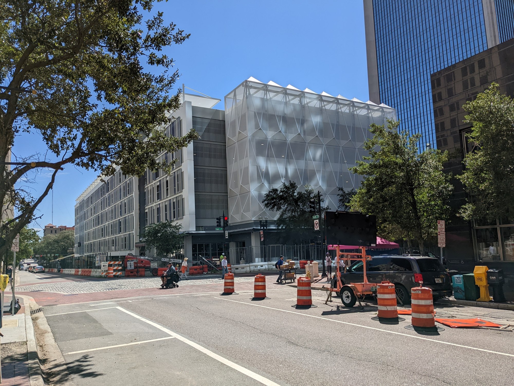 VyStar is building a $21 million, 807-space parking garage at 28 W. Forsyth St. Downtown that includes ground-floor retail space. It also will house the Jacksonville Children’s Chorus.