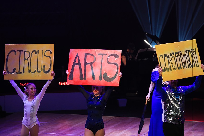 The program ended with an outreach performance.