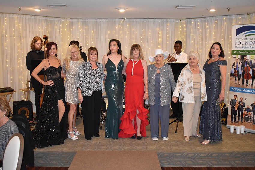 Models icluded Katherine Pike, Kay Kwenski, Debbi Fredericks, Chiara Roveggia, Sally Reed, Be-Be Hanson, Peg Beck, Pattie Meades.