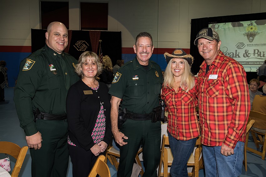 Brian Woodring, Lisa Kiesel, Sheriff Kurt Hoffman and Caroline and Lee Wetherington