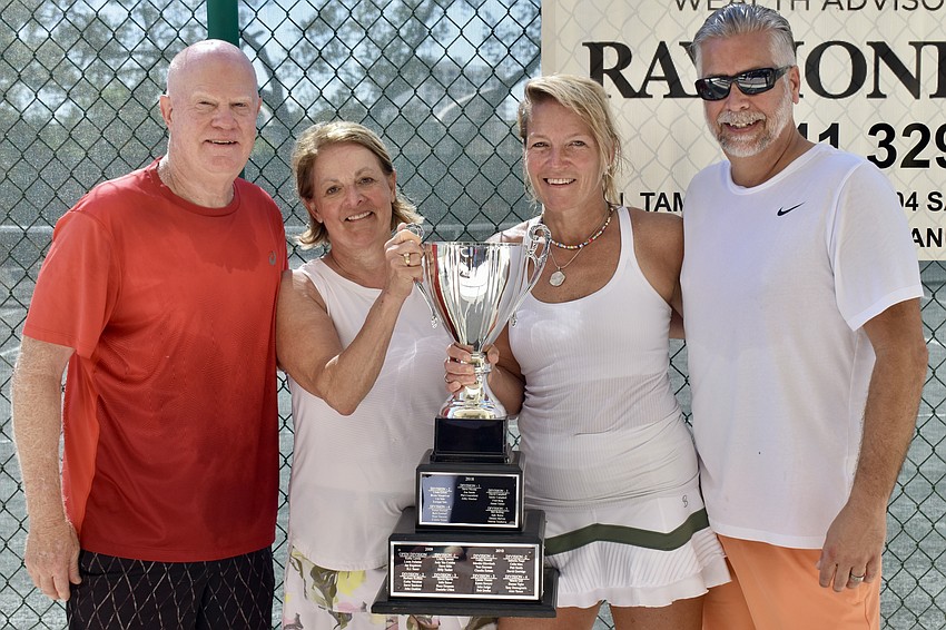 Division 2 champions David Campbell, Sandy Campbell, Shannon Elliot and Andy Elliot