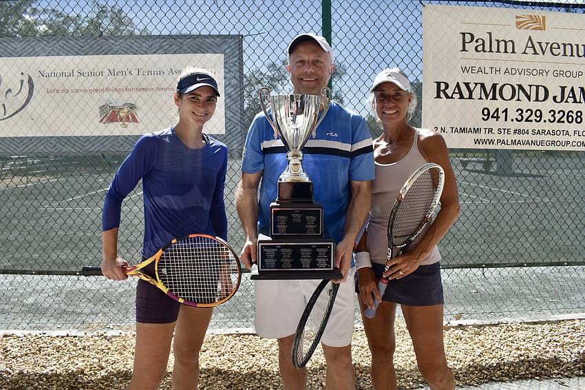Division 1 champions Caitlin McCormick, John Hutchens and Angie Eason