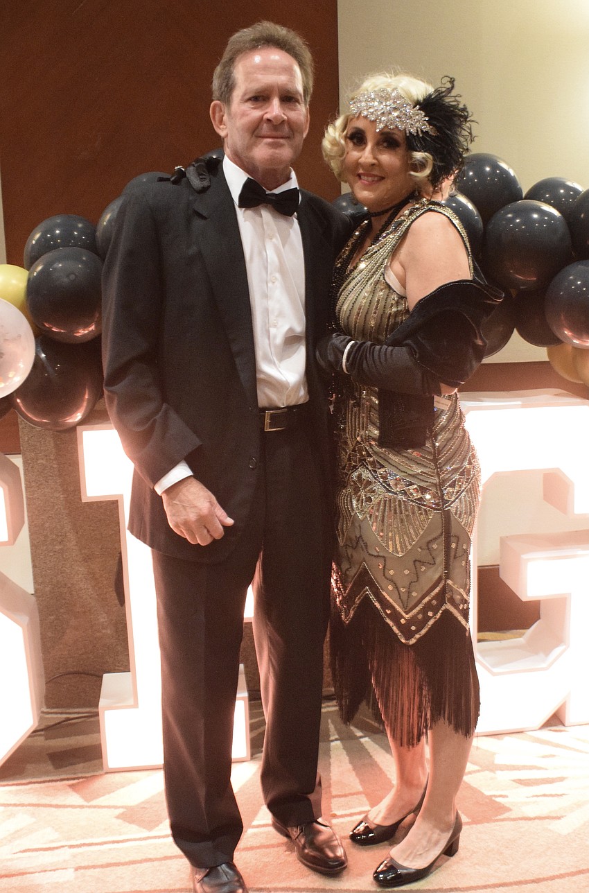 Lakewood Ranch's Brian Berceau and Kym Porter have a wonderful time with friends while supporting Sisterhood for Good.