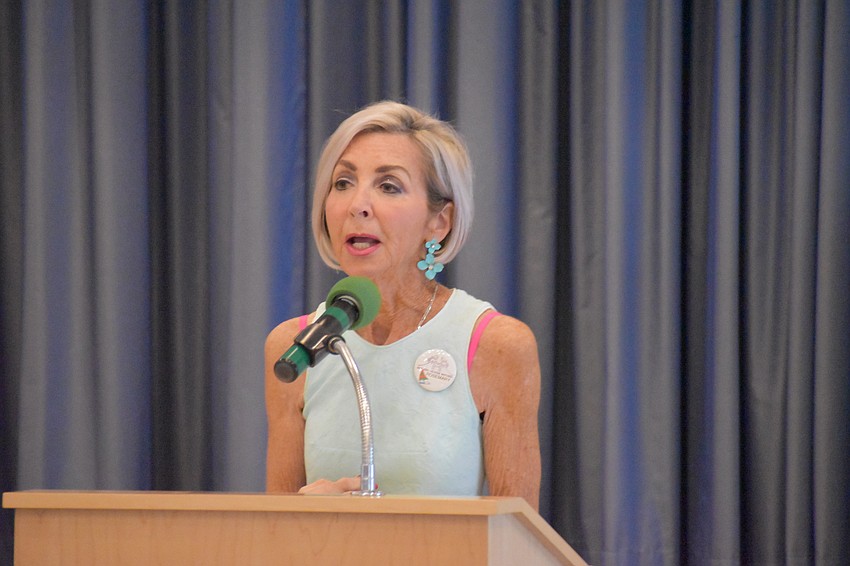 Mothers Helping Mothers team member Rosemary McMullen addresses the audience.