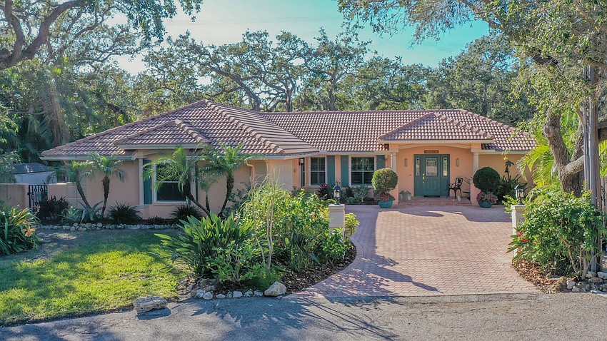 The home on 1287 Whitehall Place was built in 1972. It has four bedrooms, three baths, a pool and 2,762 square feet of living area.